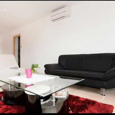 T2 Hauteurs De Borgo *